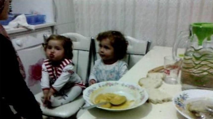 İkizlerden Anneye &ldquo;neden D&ouml;vd&uuml;n&rdquo; Sitemi