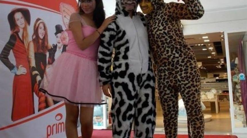 Antakya Prime Mall'da Kost&uuml;m Defilesi