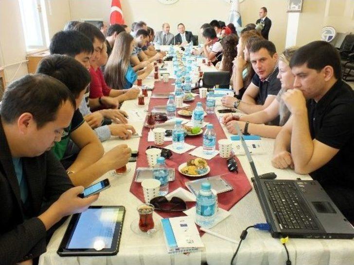 Türk Cumhuriyetleri Memurları, Kto'yu Ziyaret Etti G2