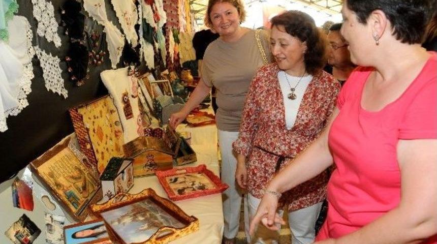 Nihan &Ouml;zt&uuml;rk Gazipaşa Halk Eğitimi Merkezi Yıl Sonu Sergisini A&ccedil;tı