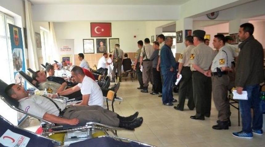 Jandarma&rsquo;dan Kan Bağışı Kampanyası