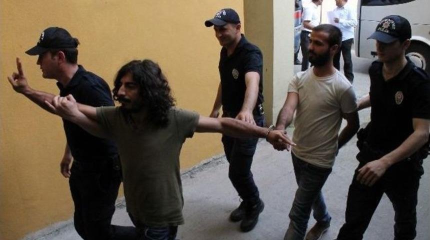 G&ouml;zaltına Alınan 20 &Ouml;ğrenci Adliyeye Sevk Edildi
