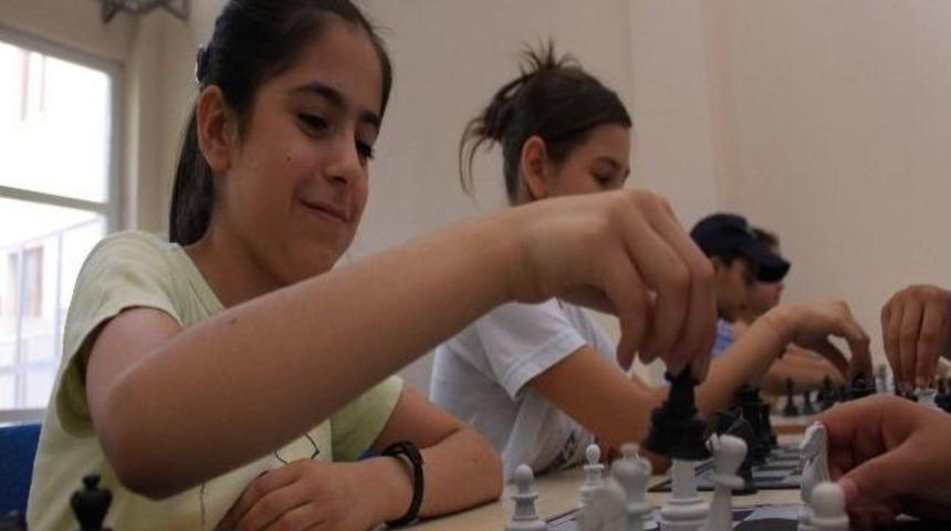 Diyarbakır B&uuml;y&uuml;kşehir Belediyesi&rsquo;nden Yaz Spor Okulu