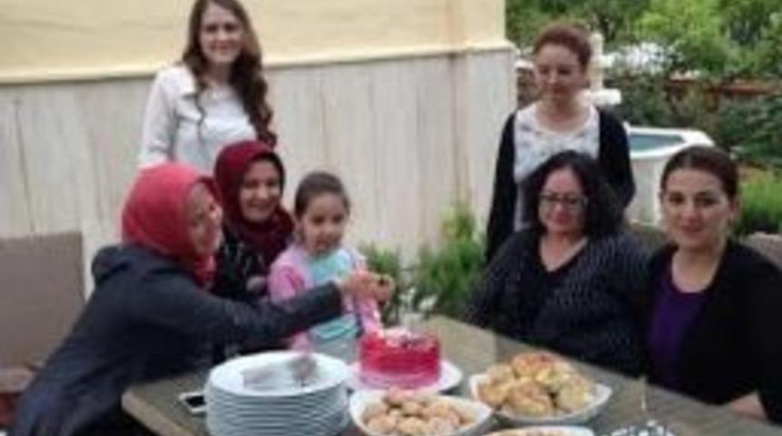 Deksad "diyetisyenler G&uuml;n&uuml;"n&uuml; Kutladı