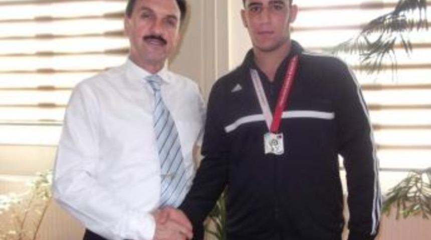 Şehzade Mehmet&rsquo;li Deniz G&uuml;reşte G&uuml;m&uuml;ş Madalya Kazandı