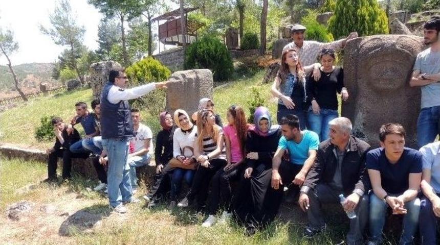 Ga&uuml;n İslahiye Myo &Ouml;ğrencileri Sınav &Ouml;ncesi Stres Attı