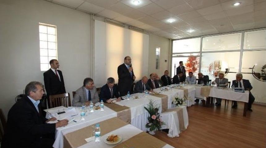 Başkan Sekmen Ve Orhan Muhtarları Dinledi