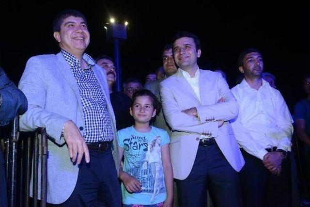 B&uuml;y&uuml;kşehir Antalyalıları Levent Y&uuml;ksel İle Coşturdu 2