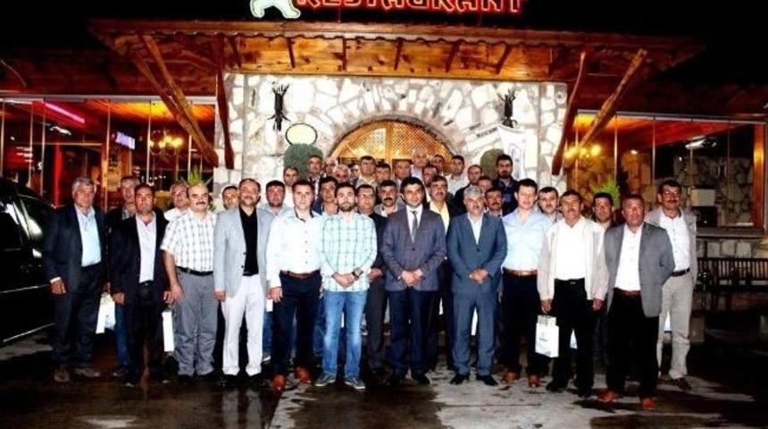 Sarıg&ouml;l İşadamları Derneği&rsquo;nden Muhtarlara Yemek Verildi