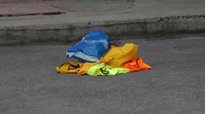 Okul Bah&ccedil;esinde Ş&uuml;pheli Poşet Paniği