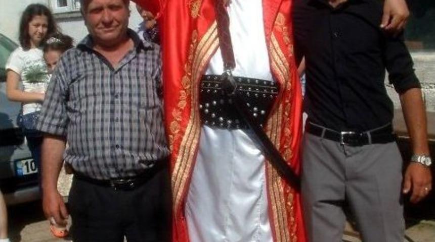 Burhaniye&rsquo;de K&ouml;y D&uuml;ğ&uuml;n&uuml;nde Mehter Coşkusu
