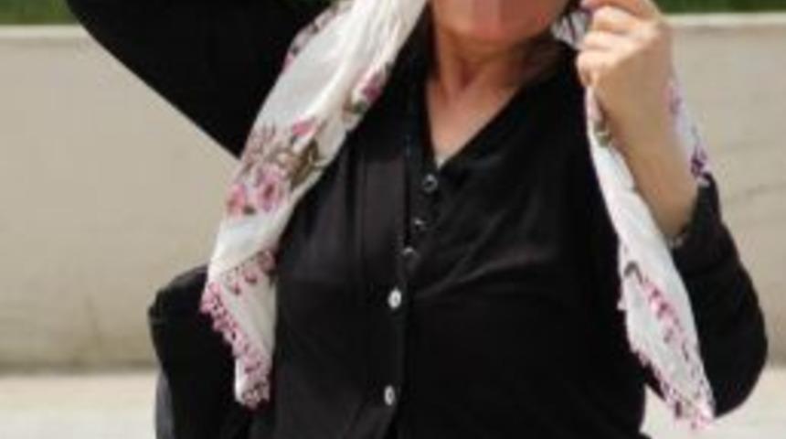 Marketten Tavuk Ve &Ccedil;ay, Buzdolabından Et &Ccedil;aldı