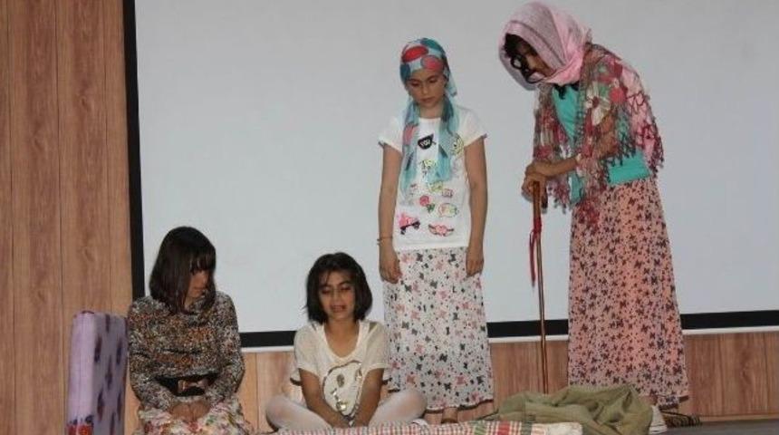 Soma&rsquo;daki Yetimler İ&ccedil;in Oynadılar