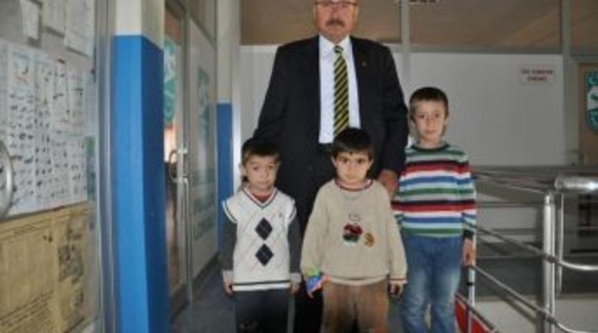 Sarıveliler Belediyesi 54 &Ccedil;ocuğu S&uuml;nnet Ettirdi