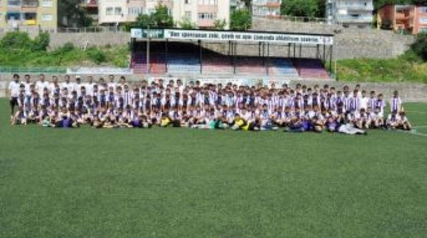Ereğli Belediyesi Futbol Yaz Okulu A&ccedil;ıyor
