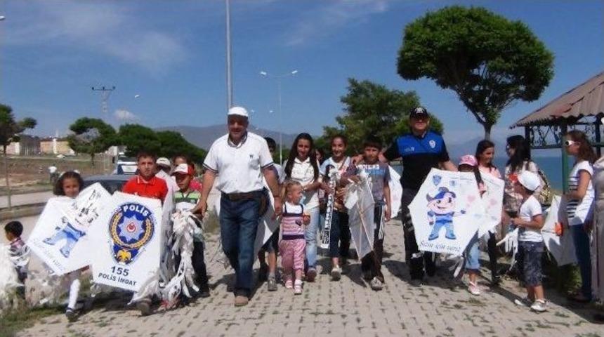 Erciş’te Uçurtma Şenliği