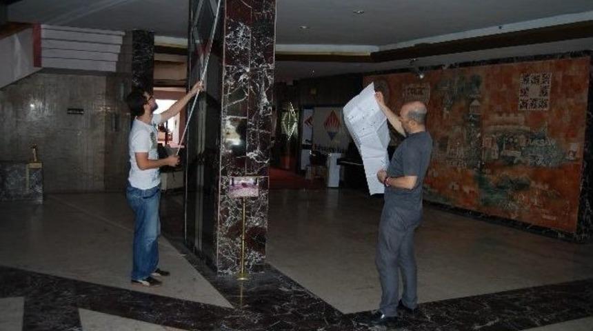 Tahliye Edilen Büyük Tokat Oteli'nde İnceleme