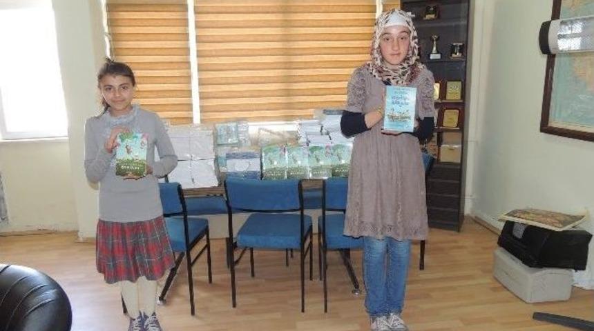 İş Bankası&rsquo;ndan Eleşkirt Ybo&rsquo;ya Kitap Desteği