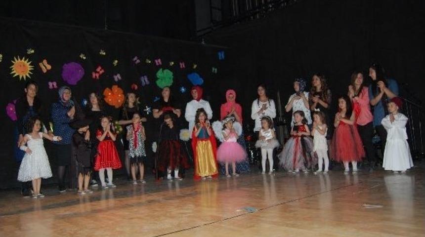 &Ouml;ğrencilerden Yılsonu Etkinliği