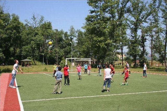 &Ouml;ğrencilerden &Ccedil;aydeğirmeni Kent Ormanında Piknik Ş&ouml;leni 1