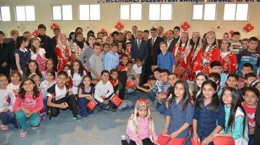 Melikgazi Belediyesi Tiyatro Salonu, Her G&uuml;n Etkinlik Ve G&ouml;sterilerle Dopdolu