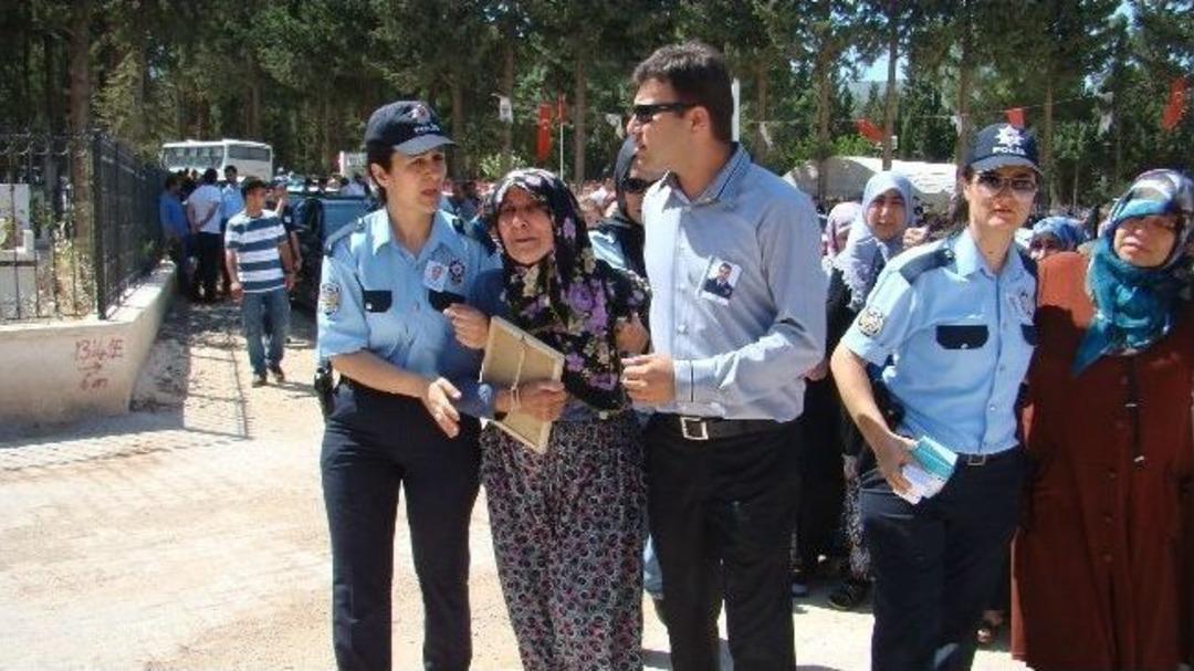 Şehit Başkomiser Hatay&rsquo;da Toprağa Verildi