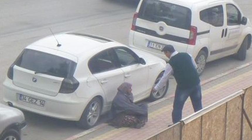 Bilecik&rsquo;te Kadın Dilenciler Bıktırdı