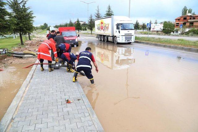 Isparta'da Sağanak Etkili Oldu