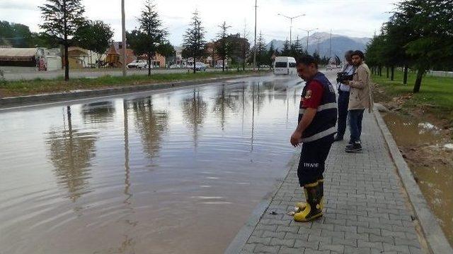 Etkili Olan Yağış Sonucu Onkoloji Servisinin Bodrumunu Su Bastı 1