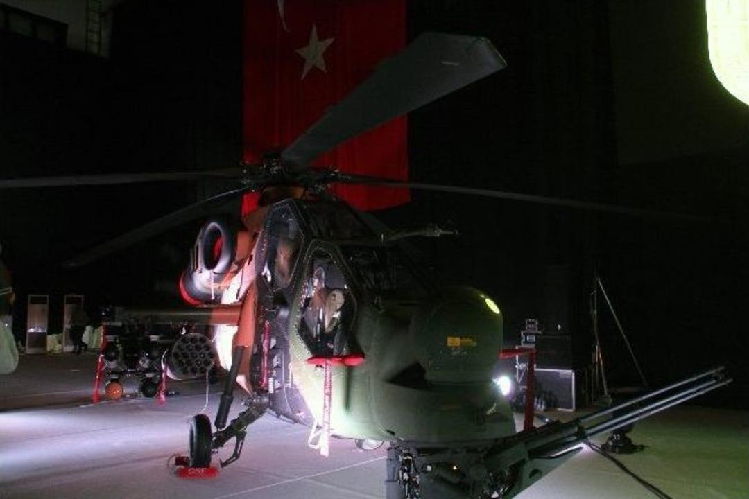 T&uuml;rkiye&rsquo;nin İlk Yerli Milli Helikopteri T129-atak Tsk&rsquo;ya Teslim Edildi