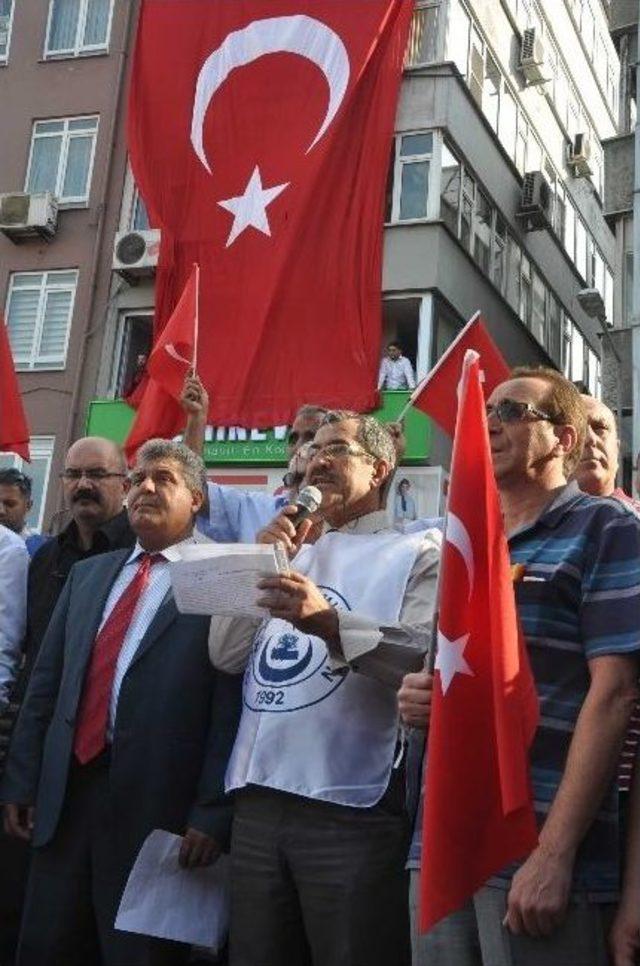 Kamu-sen &Uuml;yelerinden Bayrak Tepkisi 1