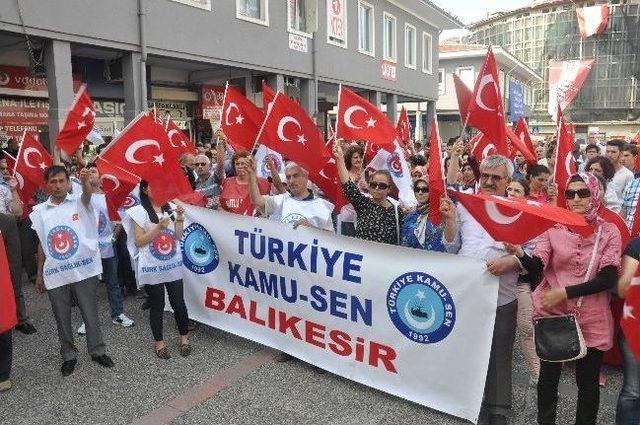 Kamu-sen &Uuml;yelerinden Bayrak Tepkisi 2