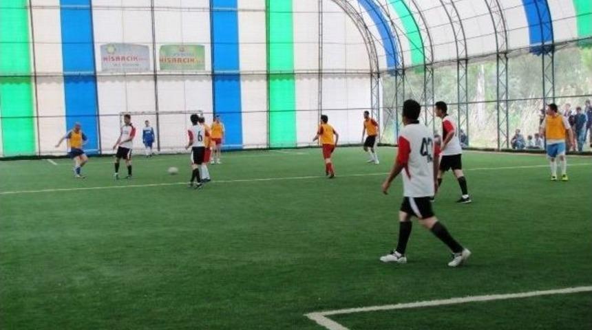 Hisarcık&rsquo;ta Kaymakamlık Halı Saha Futbol Turnuvası Başladı