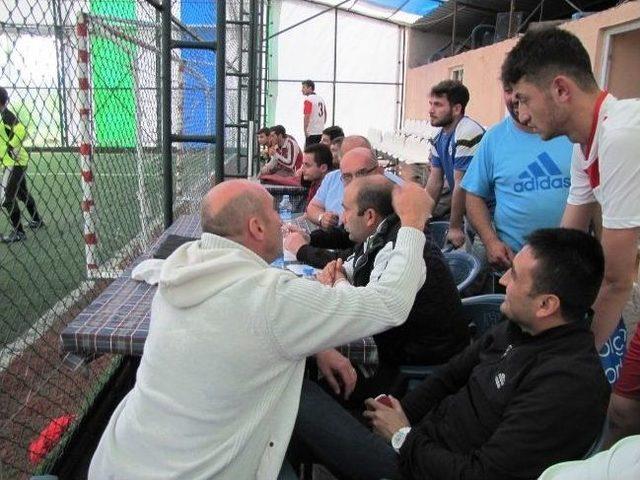 Hisarcık’ta Kaymakamlık Halı Saha Futbol Turnuvası Başladı