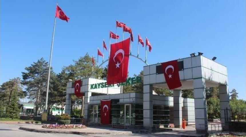 Kayseri Şeker'den Bayrak İndirmeye Dev Bayraklarla Tepki