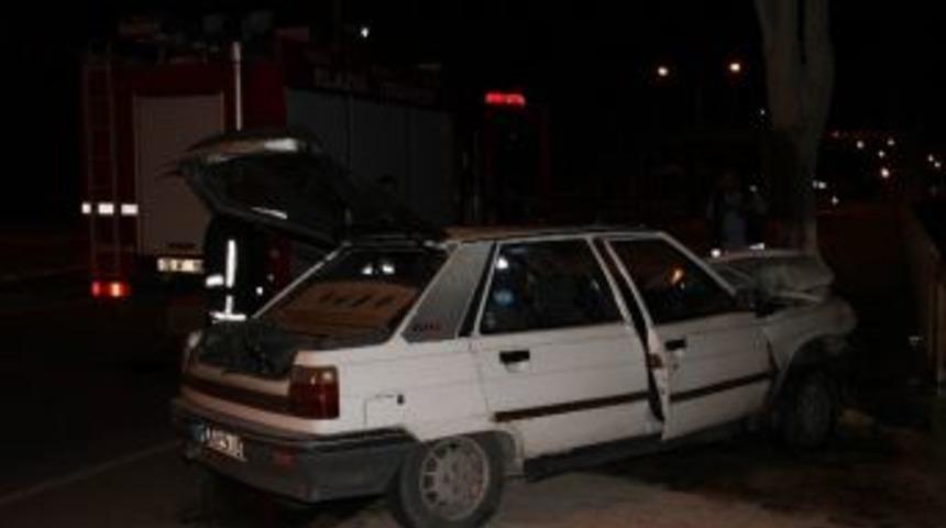 Elazığ&rsquo;da Trafik Kazası: 1&rsquo;i Ağır 4 Yaralı