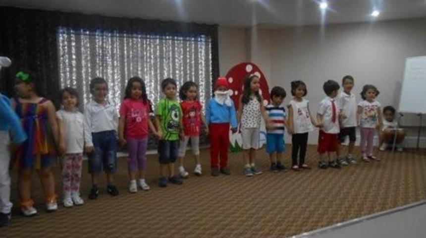 Minik &Ouml;ğrenciler Yıl Sonu Etkinliği D&uuml;zenledi