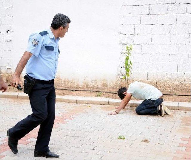 (özel Haber) Madde Bağımlısı Genç Polisi Görünce Kaçmaya Çalıştı