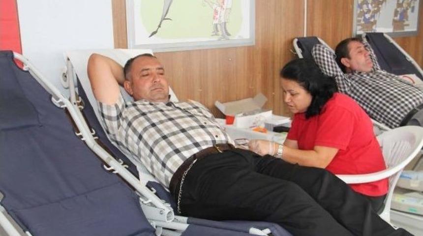 Adana Optimum'da G&ouml;n&uuml;ll&uuml; Kan Bağışı