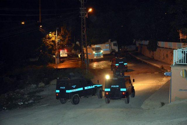 Tunceli'de Polis Araçlarına Molotofkokteyli Atılması