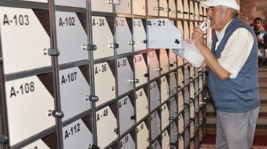 Camide Ayakkabı Hırsızlığına Kilitli Dolap &Ccedil;&ouml;z&uuml;m&uuml;