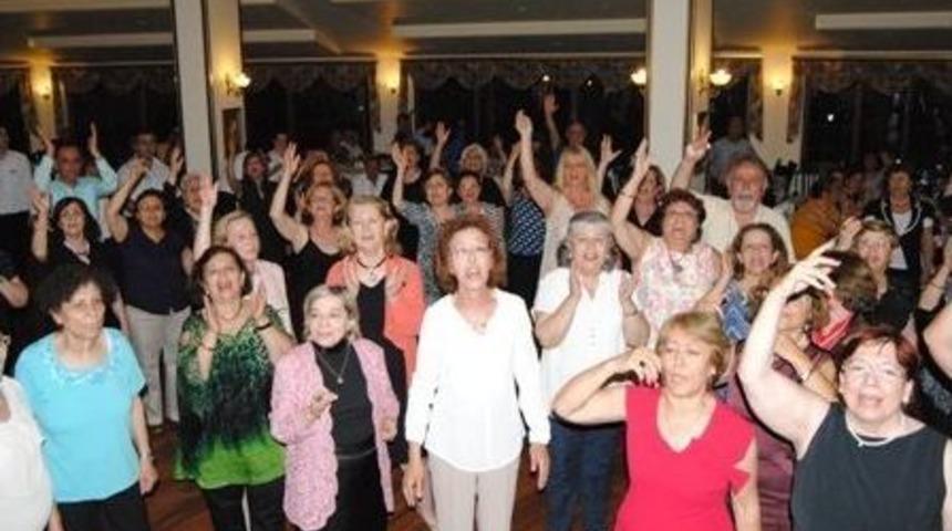 45. Yıl Buluşmasının Mutluluğunu Ak&ccedil;akoca'da Yaşadılar