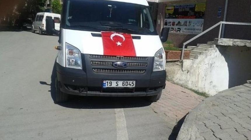 Sungurlu T&uuml;rk Bayrakları İle Donatıldı