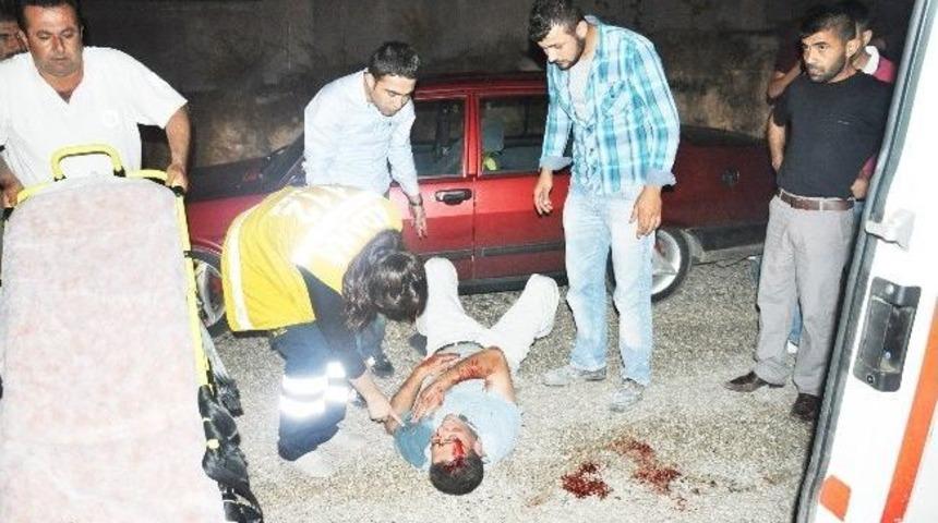 Otomobil Yayaya &Ccedil;arpıp Ka&ccedil;tı