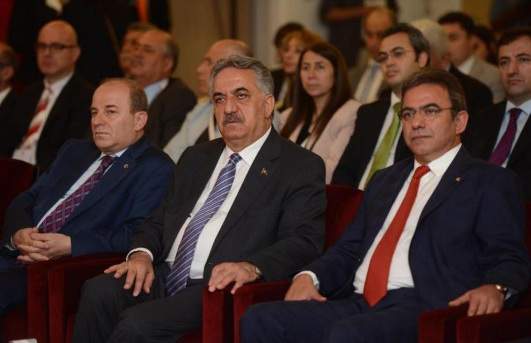 G&uuml;mr&uuml;k Ve Ticaret Bakanı Yazıcı Antalya'da