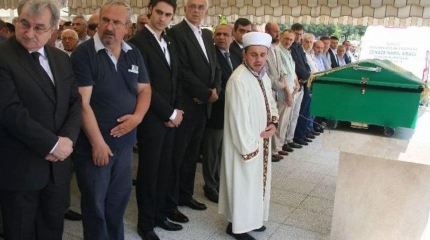 Merhum &Ouml;zhan Canaydın&rsquo;ın Annesi Son Yolculuğuna Uğurlandı