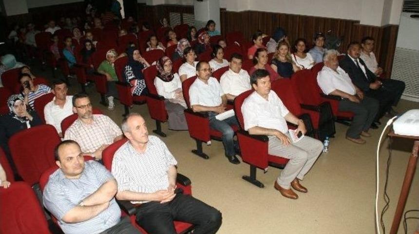 Devrek&rsquo;te 'kar Tanesi' Adlı Şiir Dinletisi