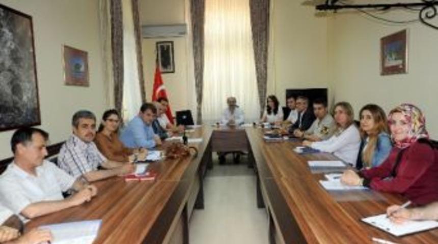 Sokakta Yaşayan, &Ccedil;alıştırılan &Ccedil;ocuklara İlişkin Komisyon Toplantısı