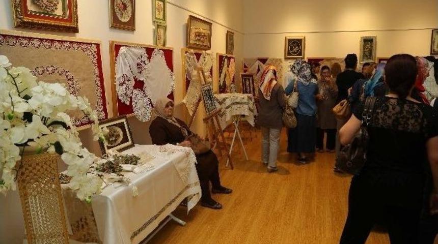 El Sanatları G&ouml;r&uuml;c&uuml;ye &Ccedil;ıktı