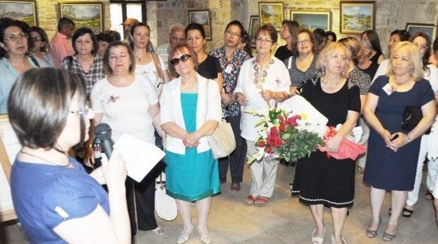 Kuşadası&rsquo;nda Emekli &Ouml;ğretmenlerden Nakış Sergisi